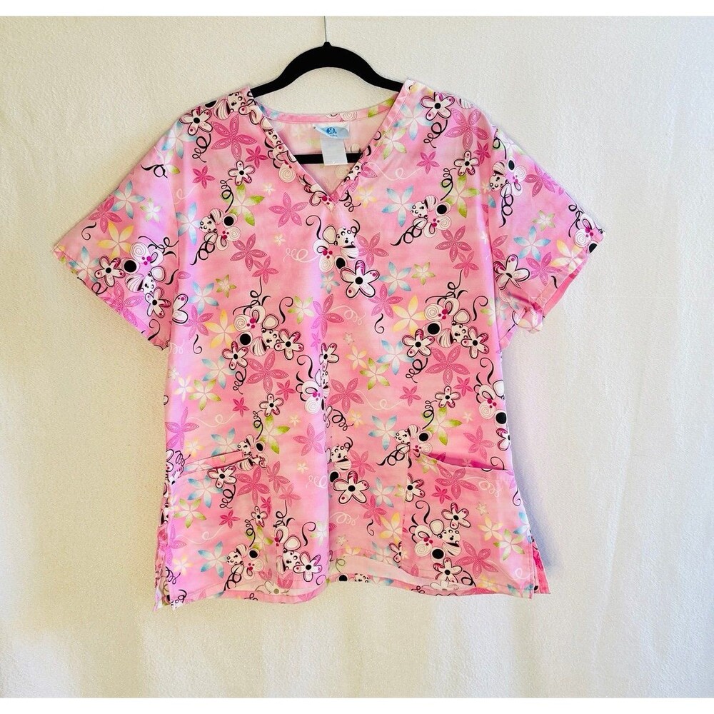 SB Scrubs women’s pink floral scrub top. Size XL